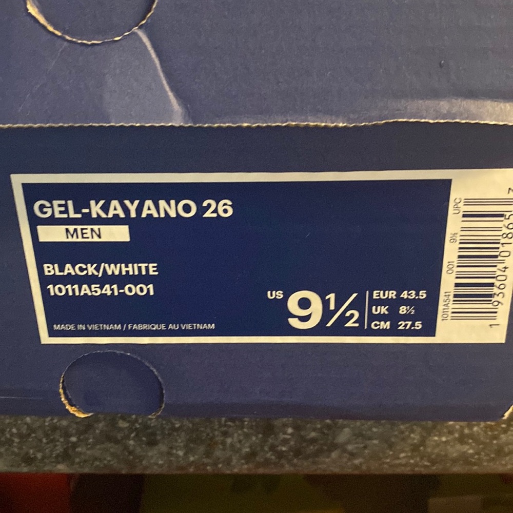 NWT Mens ASICS gel kayano 26 sz9 1/2 black